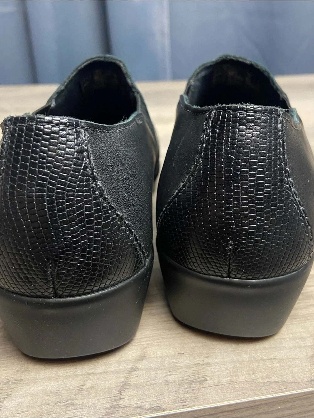 SAS Black Nora Lizard Slip On Wedge Loafers,‎ size 6 W
